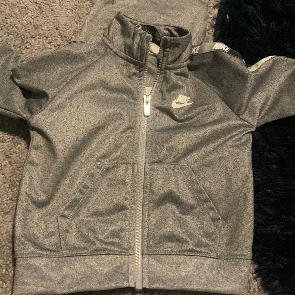 Used but like new Boys Nike set